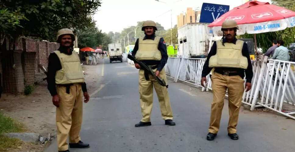 बलूचिस्तान में सैन्य कर्मियों पर हमले, 27 की मौत