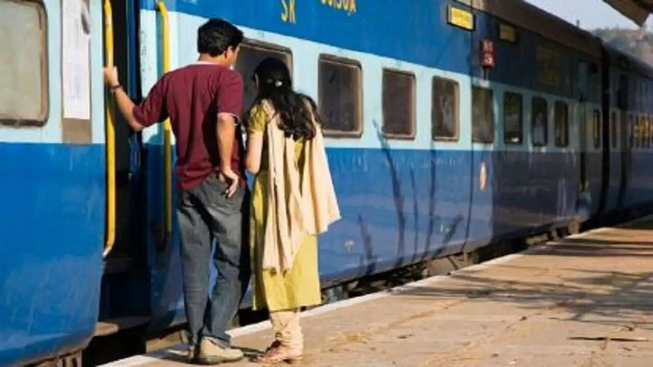 भोपाल में नाबालिग और महिला की अनोखी प्रेम कहानी