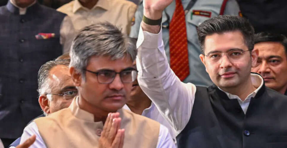 दिल्ली में आम आदमी पार्टी के भीतर उठे विवाद के संकेत