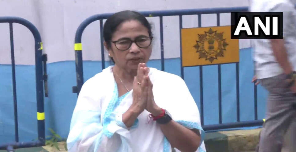 पश्चिम बंगाल में सामूहिक बलात्कार मामले पर भाजपा की ममता बनर्जी से इस्तीफे की मांग