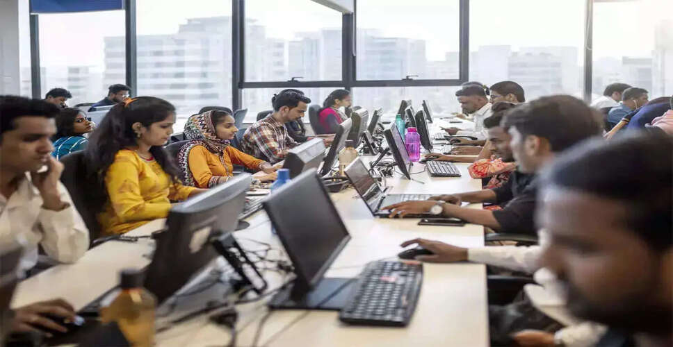 भारत के निजी क्षेत्र में वृद्धि में कमी, PMI में गिरावट