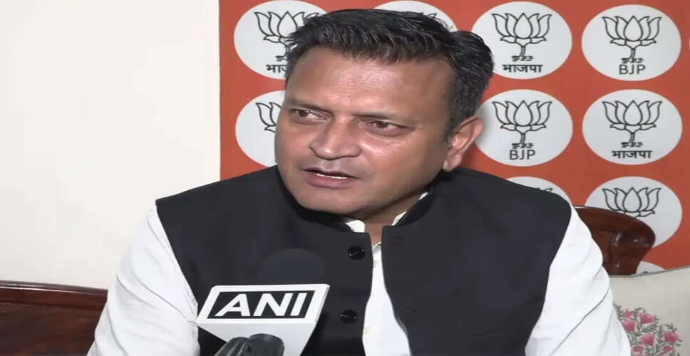 टीएमसी ने चुनाव आयोग के निर्देशों को चुनौती दी, भाजपा ने की आलोचना