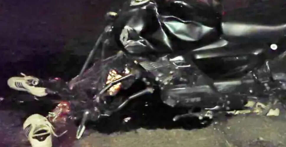 कटिहार में ट्रक दुर्घटना में तीन युवकों की मौत, परिवार में छाया मातम