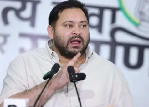 तेजस्वी यादव का नीतीश सरकार पर हमला, बिहार की स्थिति पर उठाए सवाल