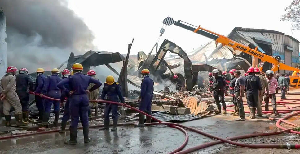 गुजरात में तीर्थयात्रियों पर ट्रक चढ़ा, सात की मौत