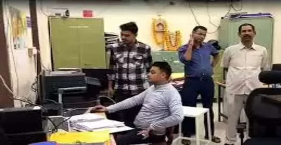 जयपुर के एसएमएस मेडिकल कॉलेज में ACB की छापेमारी, डॉ. अग्रवाल पर लगे भ्रष्टाचार के आरोप