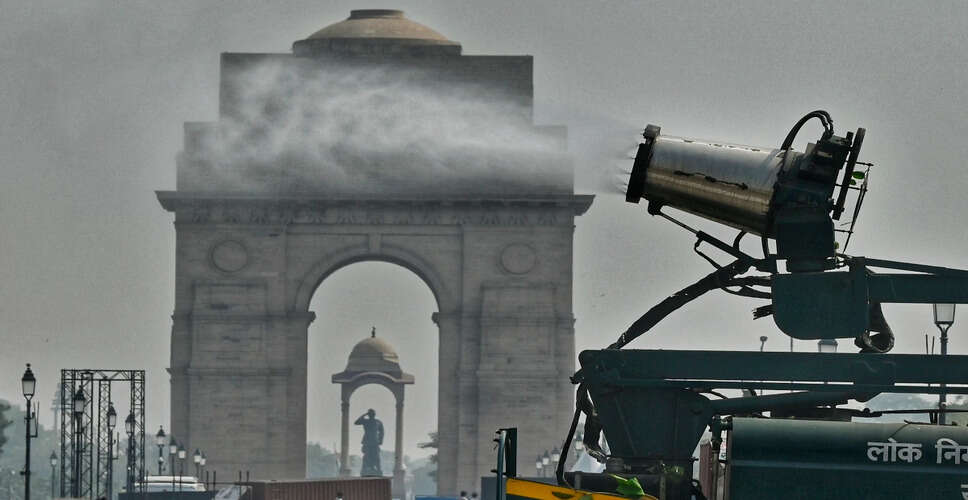 दिल्ली में दिवाली पर प्रदूषण का स्तर बढ़ा, वायु गुणवत्ता 'बेहद खराब'