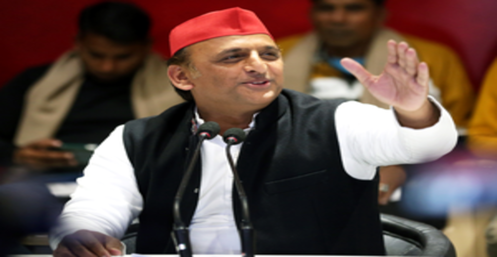 सरकार हर बार सबसे बड़ा बजट पेश करती है और खर्च नहीं कर पाती : अखिलेश यादव
