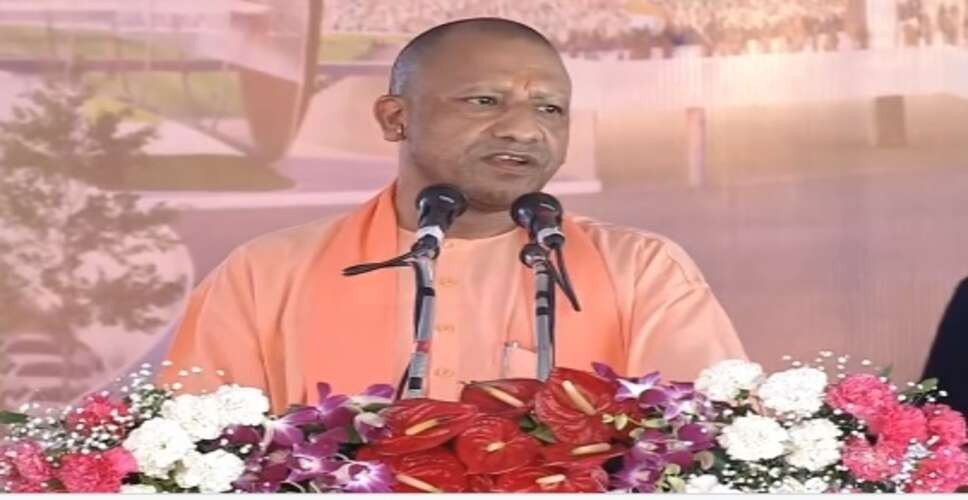 कर्मचारियों की समस्याओं के निस्तारण के लिए अब हर माह बैठक करेंगे यूपी के अधिकारी