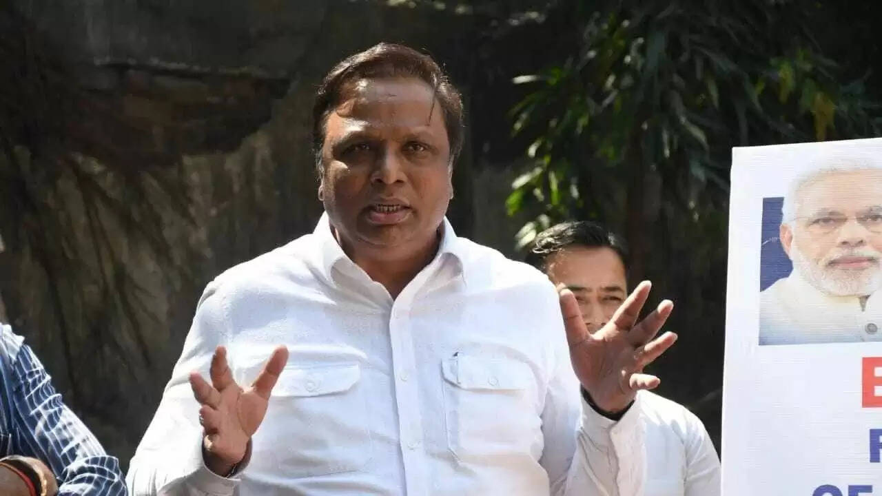 बीएमसी चुनाव में कांग्रेस की अकेले लड़ने की तैयारी पर बीजेपी नेता का तंज