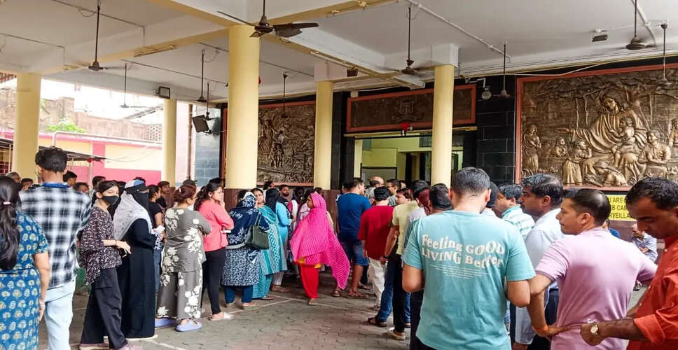 पश्चिम बंगाल चुनाव: EVM छेड़छाड़ की शिकायतों पर दोबारा मतदान की संभावना