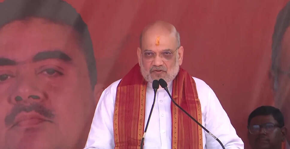 अमित शाह ने कोलकाता में दुर्गा पूजा पंडाल का उद्घाटन किया, विकास की उम्मीदें जताईं