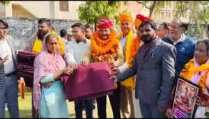 जयपुर में गरीबों के लिए कम्बल वितरण कार्यक्रम का आयोजन