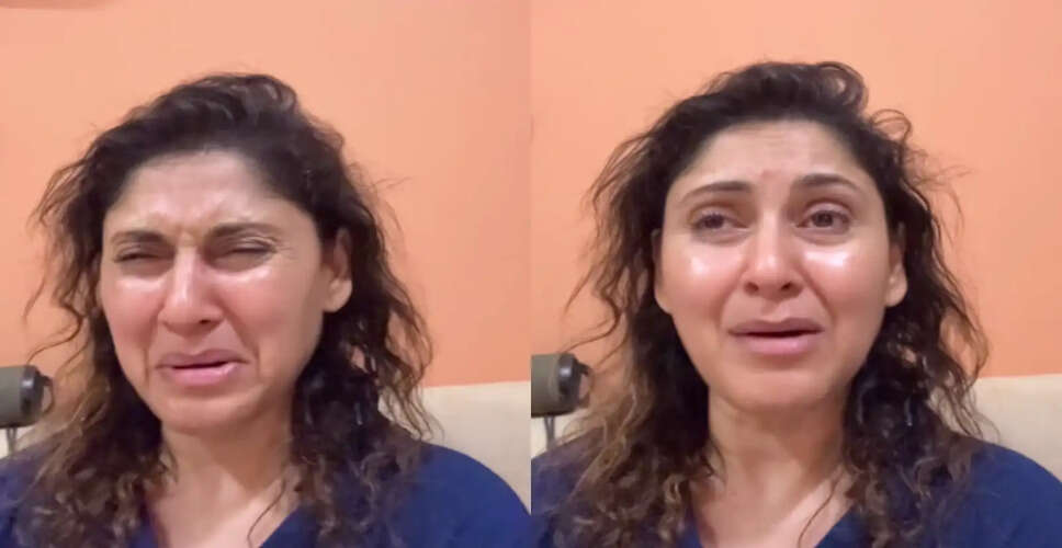 मनजरी फड्निस ने साझा किया भावुक वीडियो, सामुदायिक कुत्ते मिकी की हत्या पर उठाई आवाज़