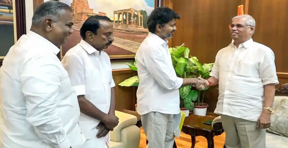 तमिलनाडु में विजय की मुख्यमंत्री बनने की संभावना कम, बहुमत की तलाश जारी