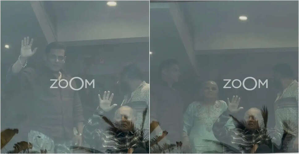 सलिम खान ने ईद का जश्न मनाया, परिवार के साथ लौटे घर