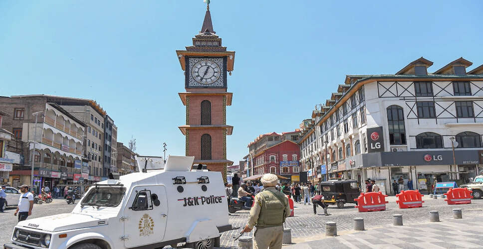 जम्मू-कश्मीर पुलिस ने गोलीबारी के चार संदिग्धों को किया गिरफ्तार