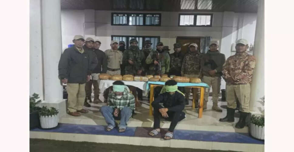 मणिपुर में सुरक्षा बलों ने 18 करोड़ रुपये के ड्रग्स और हथियारों का किया जखीरा