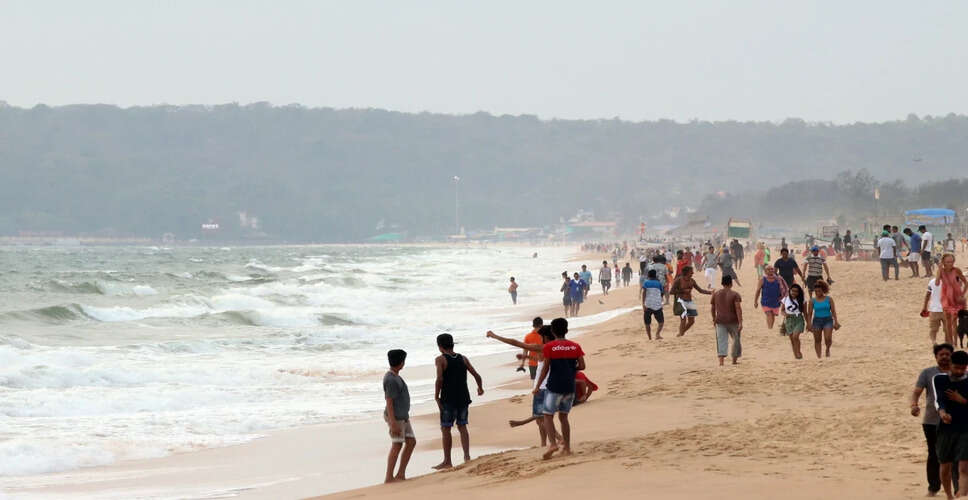 ओडिशा में मछली पकड़ने वाली नाव पलटी, एक व्यक्ति लापता