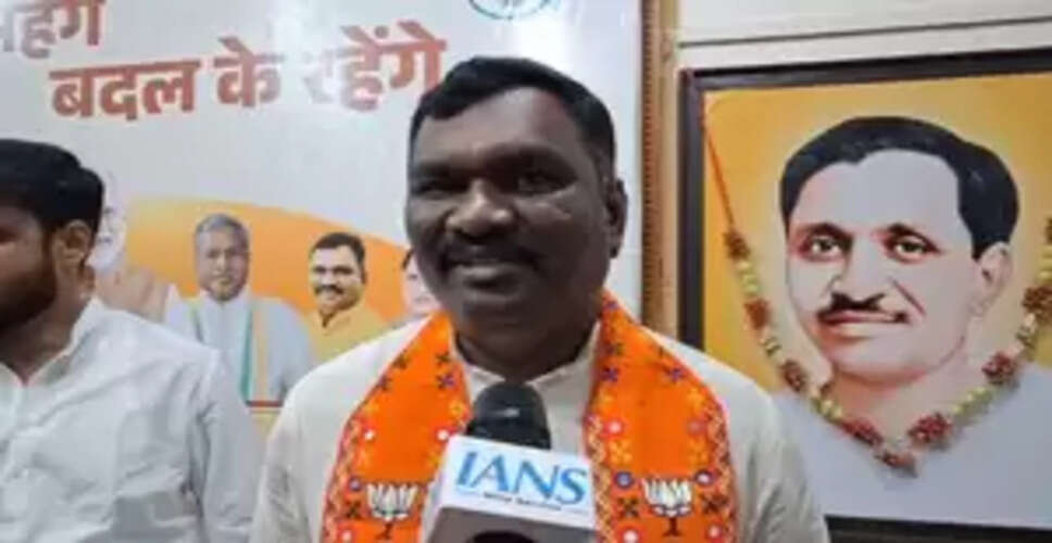 पारदर्शी परीक्षा आयोजित कराना सोरेन सरकार के बस की बात नहीं, घोटालों में बनाया कीर्तिमान : अमर कुमार बाउरी
