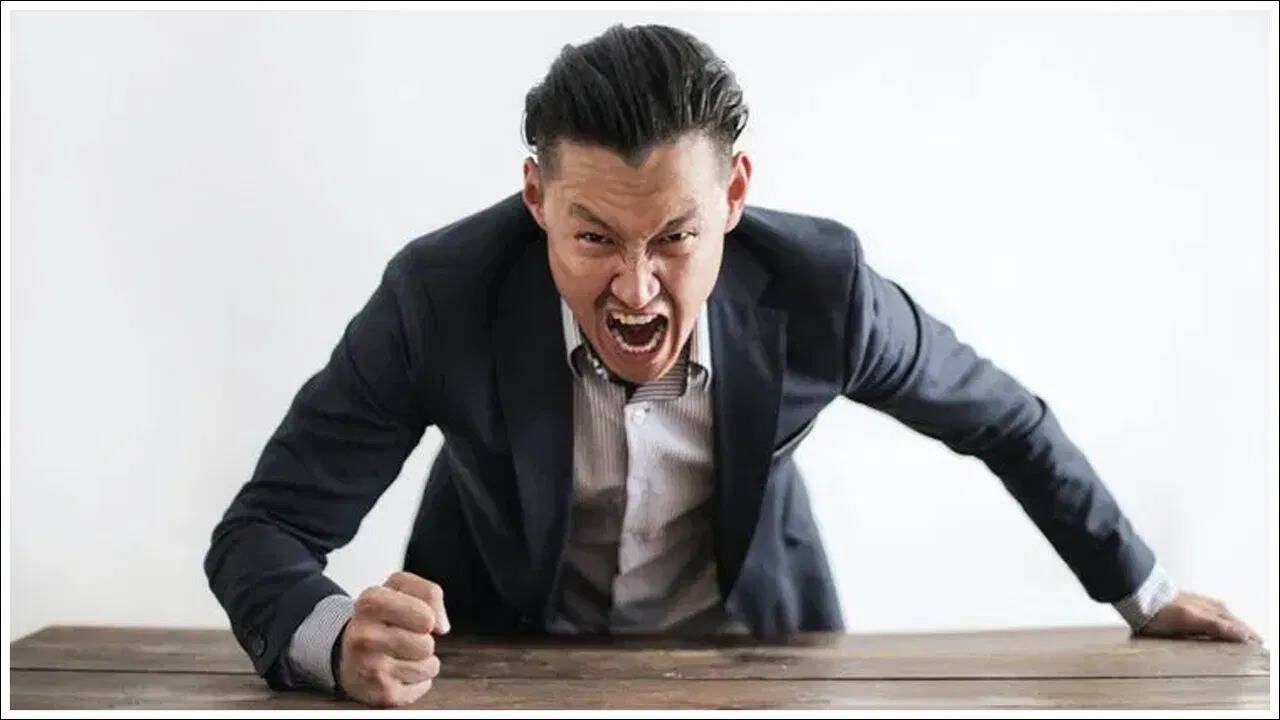 गुस्से पर काबू पाने के ज्योतिषीय उपाय