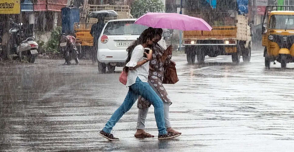दिल्ली में गर्मी से राहत: मौसम में बदलाव और बारिश की संभावना