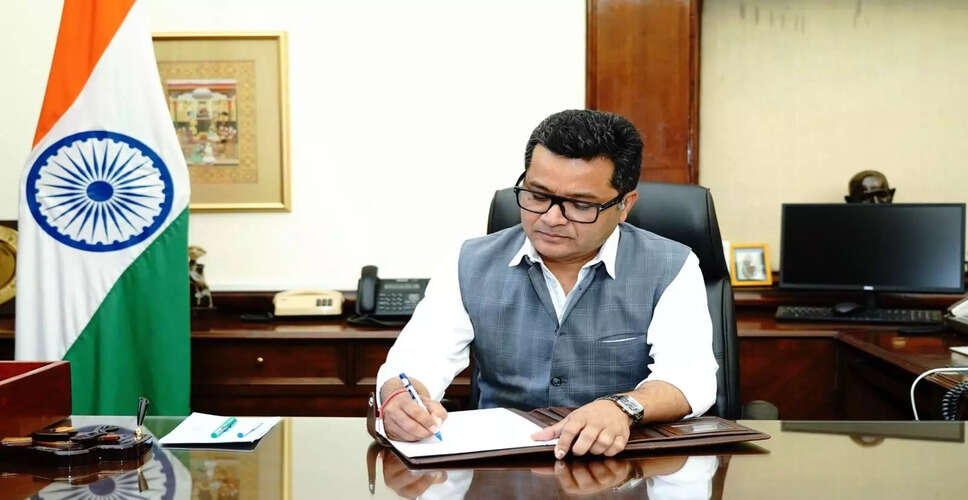 भारत के वस्त्र उद्योग को 2030 तक 300 अरब डॉलर बनाने की योजना