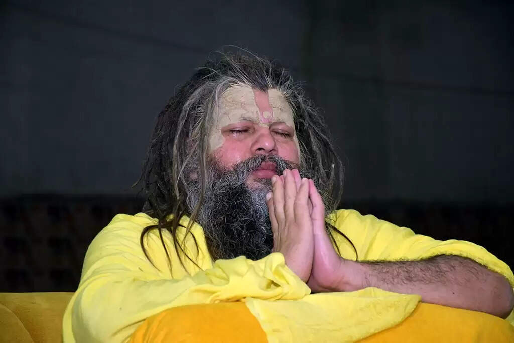 प्रेमानंद महाराज का शराब पर कड़ा संदेश: नर्क में मिलती है 'स्पेशल ट्रीटमेंट'