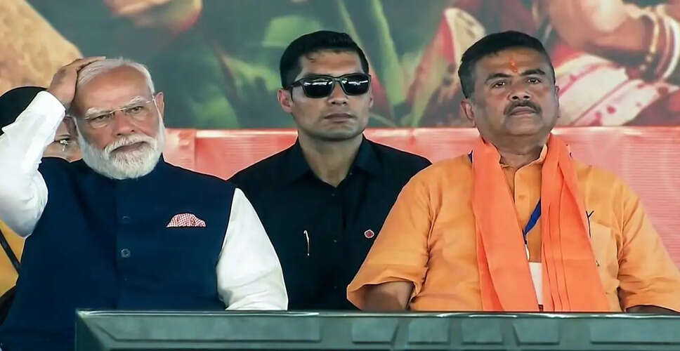 शुभेंदु अधिकारी ने रवींद्रनाथ टैगोर को श्रद्धांजलि देकर मुख्यमंत्री पद की शुरुआत की