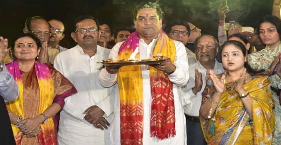 दिल्ली कोर्ट ने कपिल मिश्रा की भूमिका की जांच पर रोक लगाई