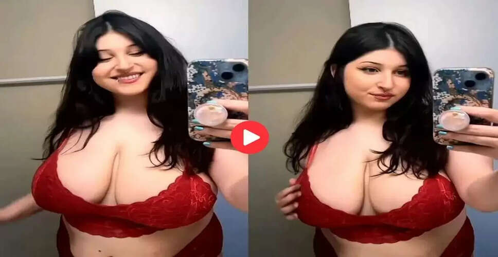 सोशल मीडिया पर वायरल हुआ देसी भाभी का हॉट वीडियो