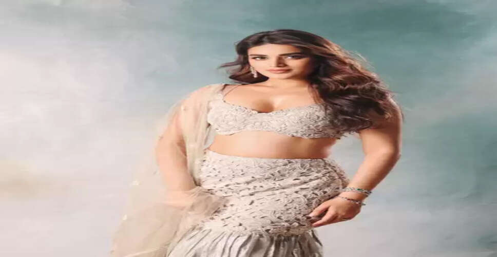 आंध्र प्रदेश: अभिनेत्री निधि अग्रवाल ने सरकारी वाहन इस्तेमाल के दावे को बताया गलत