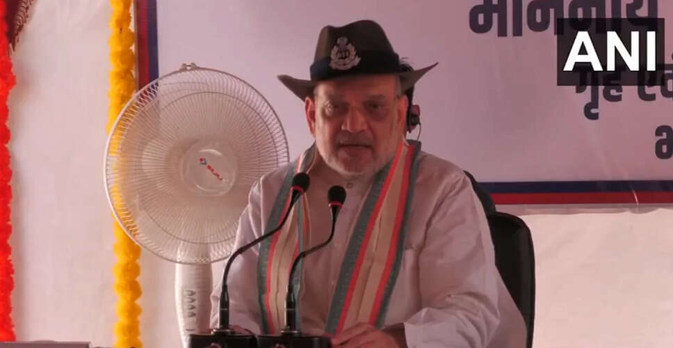 अमित शाह ने पुंछ में बीएसएफ जवानों से की बातचीत, सुरक्षा पर जोर