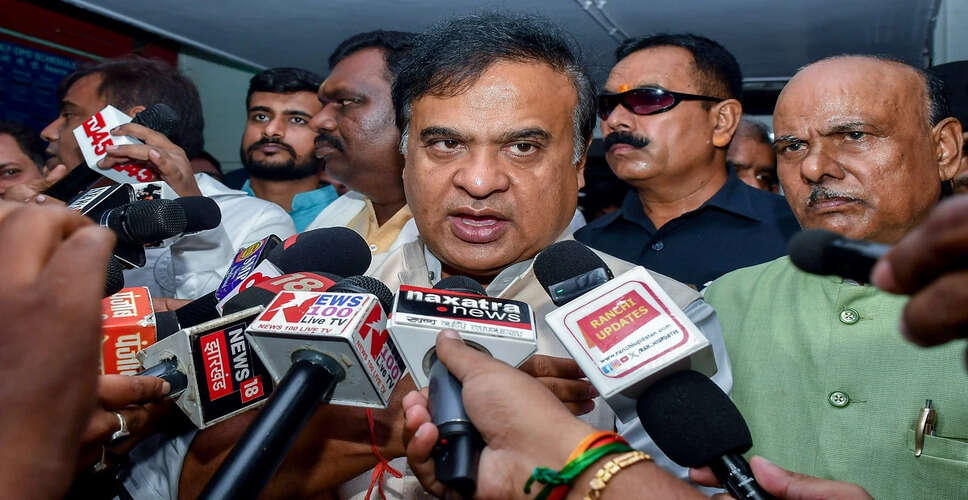 असम में अवैध अप्रवासियों के खिलाफ सख्त कदम: आधार कार्ड नियमों में बदलाव