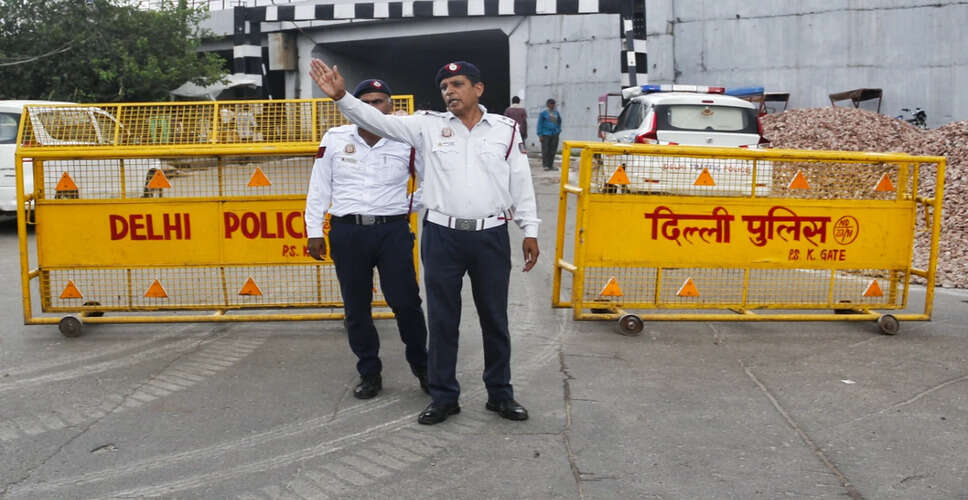 दिल्ली-गुरुग्राम एक्सप्रेसवे पर भीषण सड़क हादसा, पांच की मौत