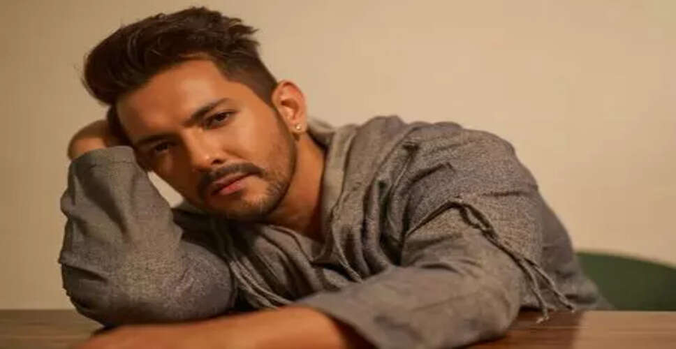 आदित्य नारायण का नया रियलिटी शो "राइज एंड फॉल" में प्रवेश
