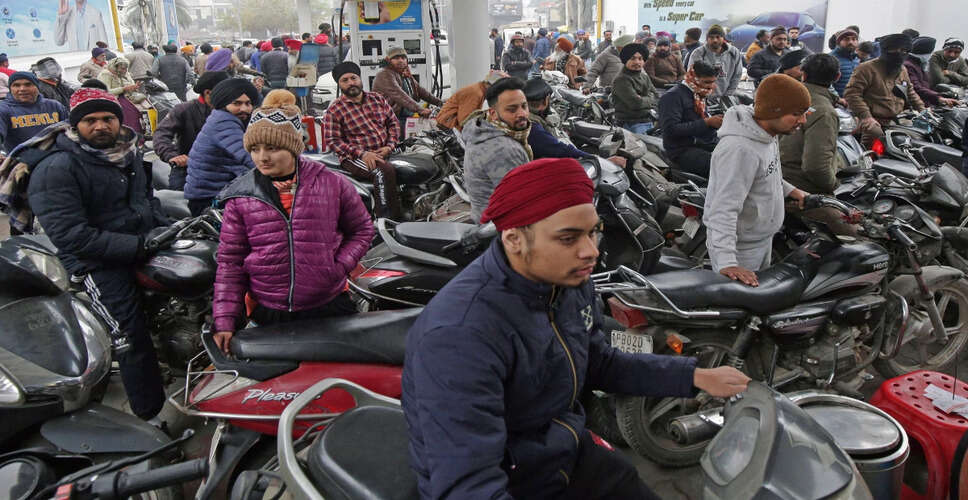 दिल्ली में प्रदूषण नियंत्रण के लिए सख्त कदम, बिना PUCC वाले वाहनों को नहीं मिलेगा ईंधन