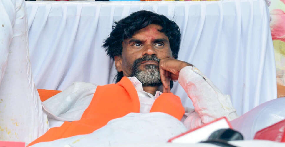 बॉम्बे उच्च न्यायालय ने मराठा आरक्षण प्रदर्शनकारियों को हटाने का दिया आदेश