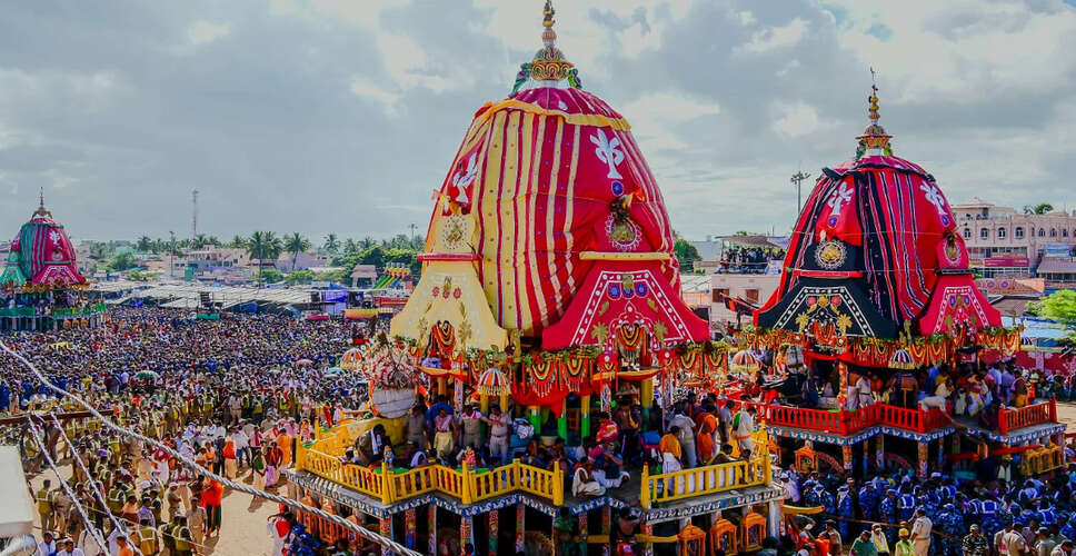 पुरी में जगन्नाथ रथ यात्रा: लाखों श्रद्धालुओं की उमड़ी भीड़