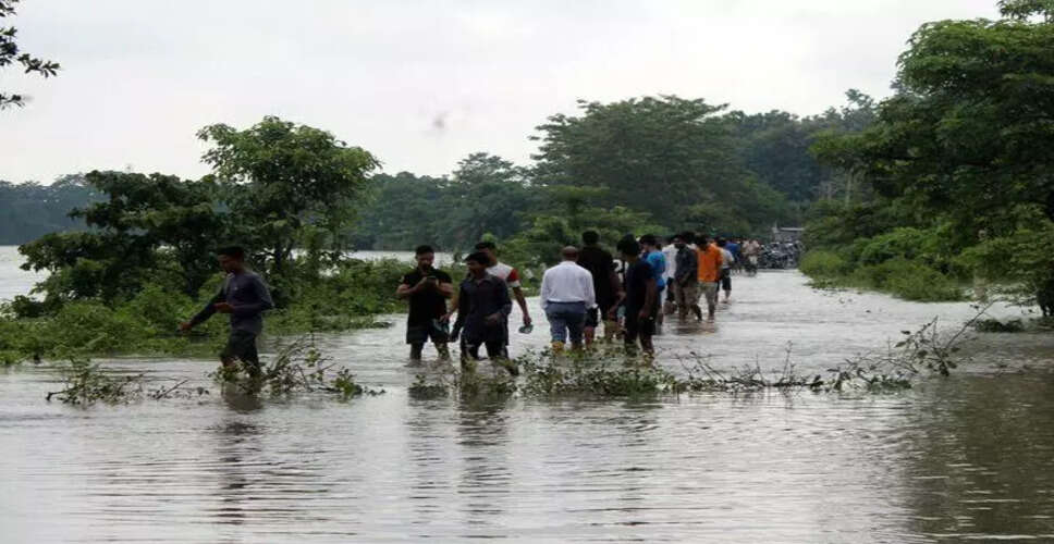 असम में बाढ़ की स्थिति गंभीर, कई क्षेत्रों में जलभराव