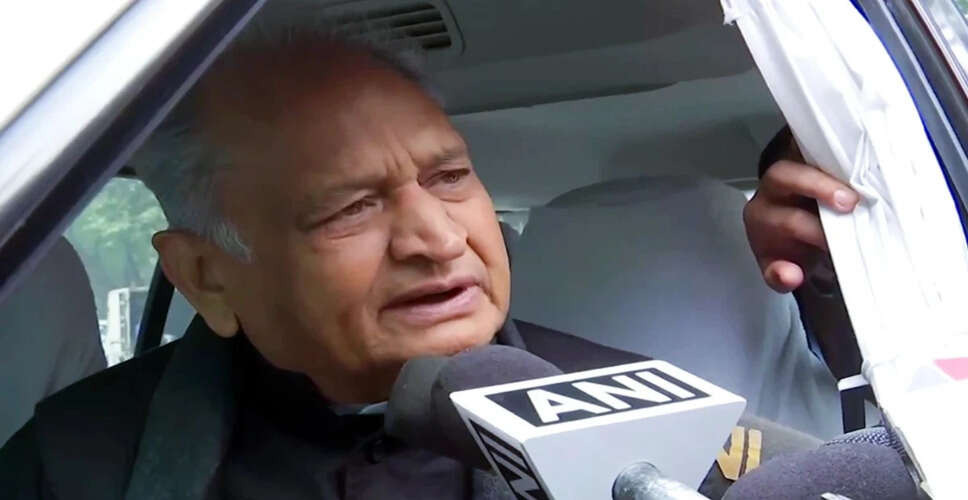 गहलोत ने संघर्ष विराम पर उठाए सवाल, भाजपा से मांगे जवाब