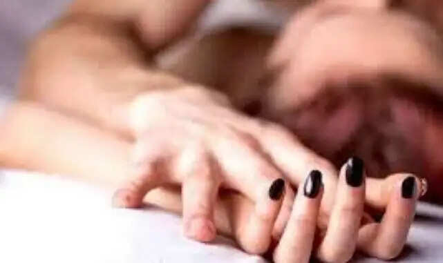 आगरा में पति के गुप्तांग काटने के मामले में फूफा बरी, 12 साल बाद आया फैसला
