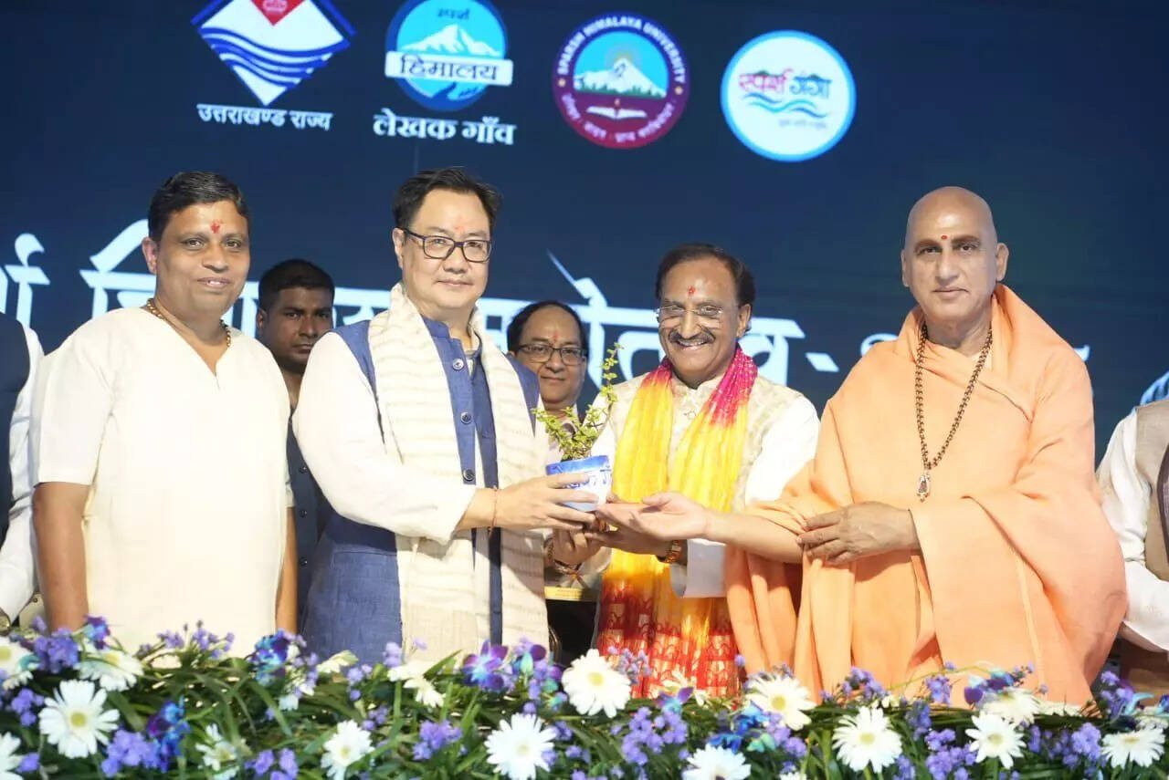 लेखक गाँव: साहित्यकारों के लिए एक नया स्वर्ग