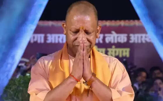 योगी आदित्यनाथ ने स्कूलों में वंदे मातरम् को अनिवार्य करने की घोषणा की