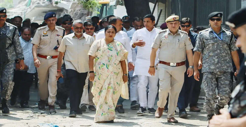 दिल्ली में अग्निकांड की पुनरावृत्ति रोकने के लिए मुख्यमंत्री ने बुलाई उच्च स्तरीय बैठक