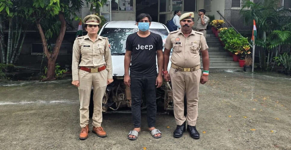 नोएडा में कैब ड्राइवर ने परिवार को अगवा किया, पुलिस से बचने की कोशिश