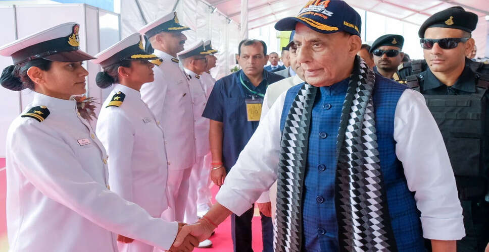 भारतीय तटरक्षक बल ने देश की तटरेखा को सुरक्षित किया: राजनाथ सिंह