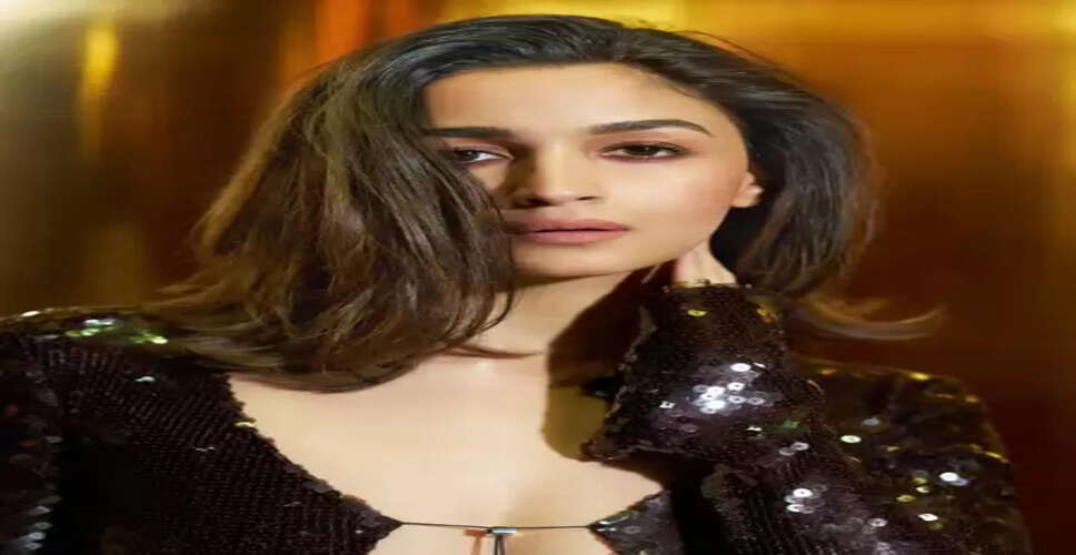 लंदन में हॉलिडे एंजॉय कर रहीं आलिया भट्ट, शेयर की तस्वीर
