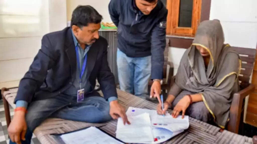 मतदाता सूची में नाम कटने पर क्या करें? जानें SIR प्रक्रिया के बारे में