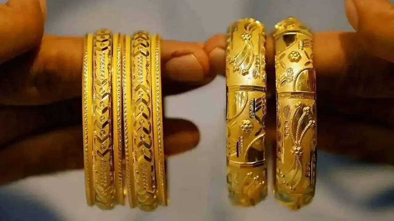 दिल्ली में सोने और चांदी की कीमतों में गिरावट, दिवाली से पहले मिली राहत